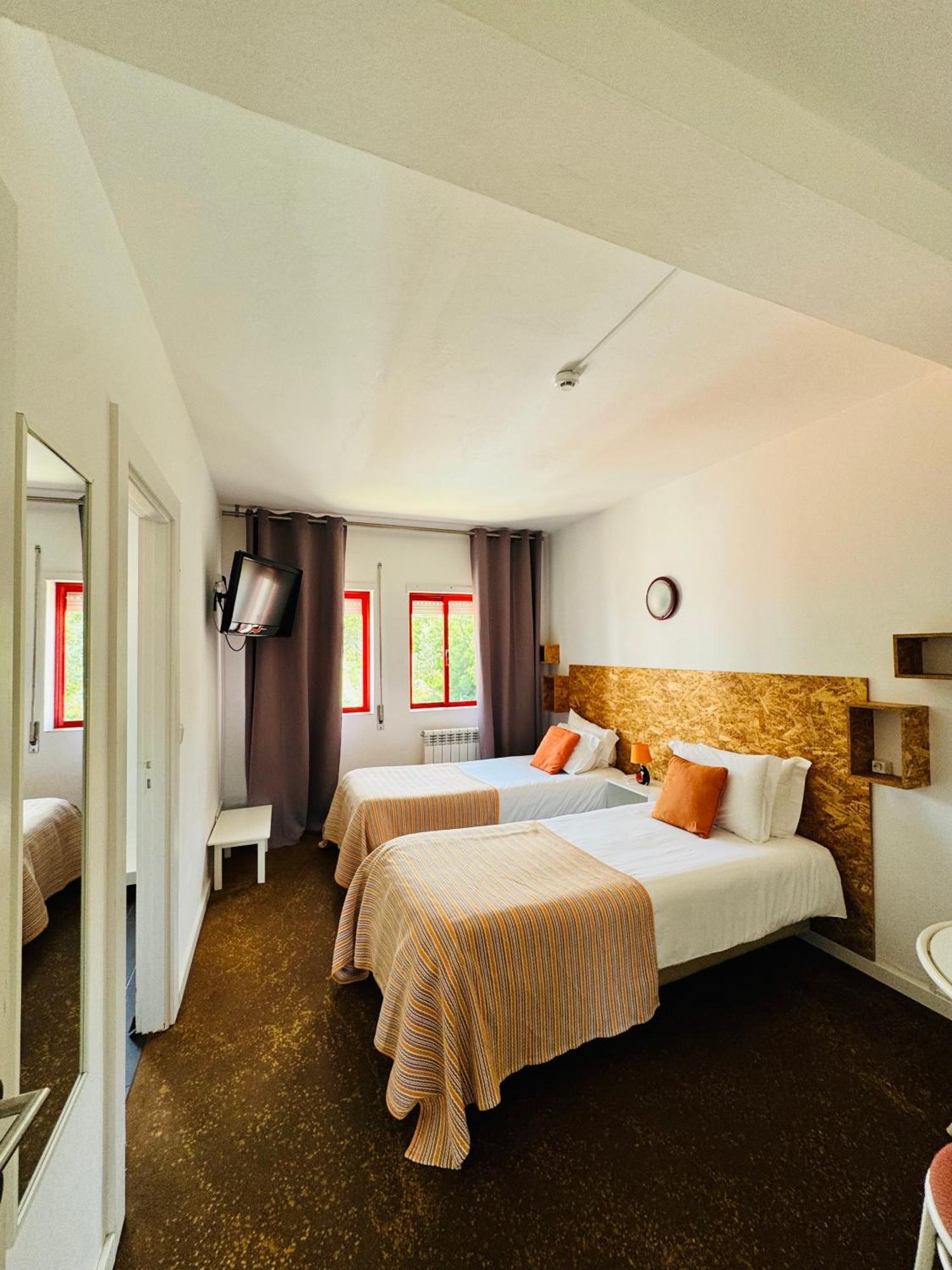 Nature & Beach Guest Rooms, Aldeamento Turistico Do Camarido Cristelo  Room photo